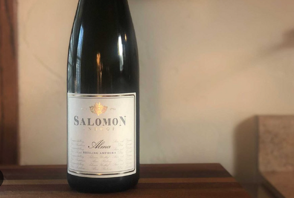 Salomon Undhof Alma Amphora Riesling 2020